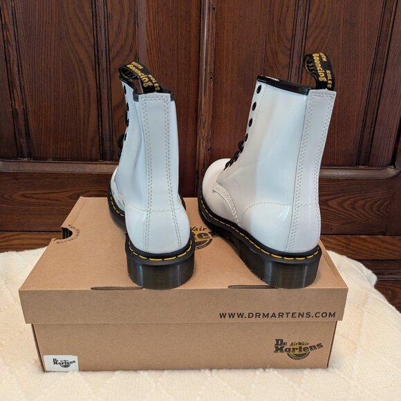 NEW Dr. Martens 1460 White Patent Leather Lace Up Boots - Picture 5 of 7